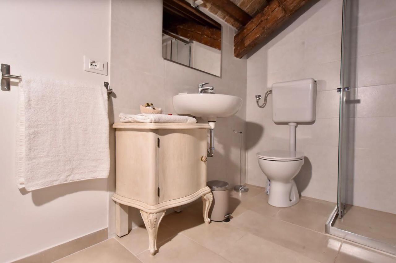 Palazzetto Barnaba Hotel Venesia Bagian luar foto